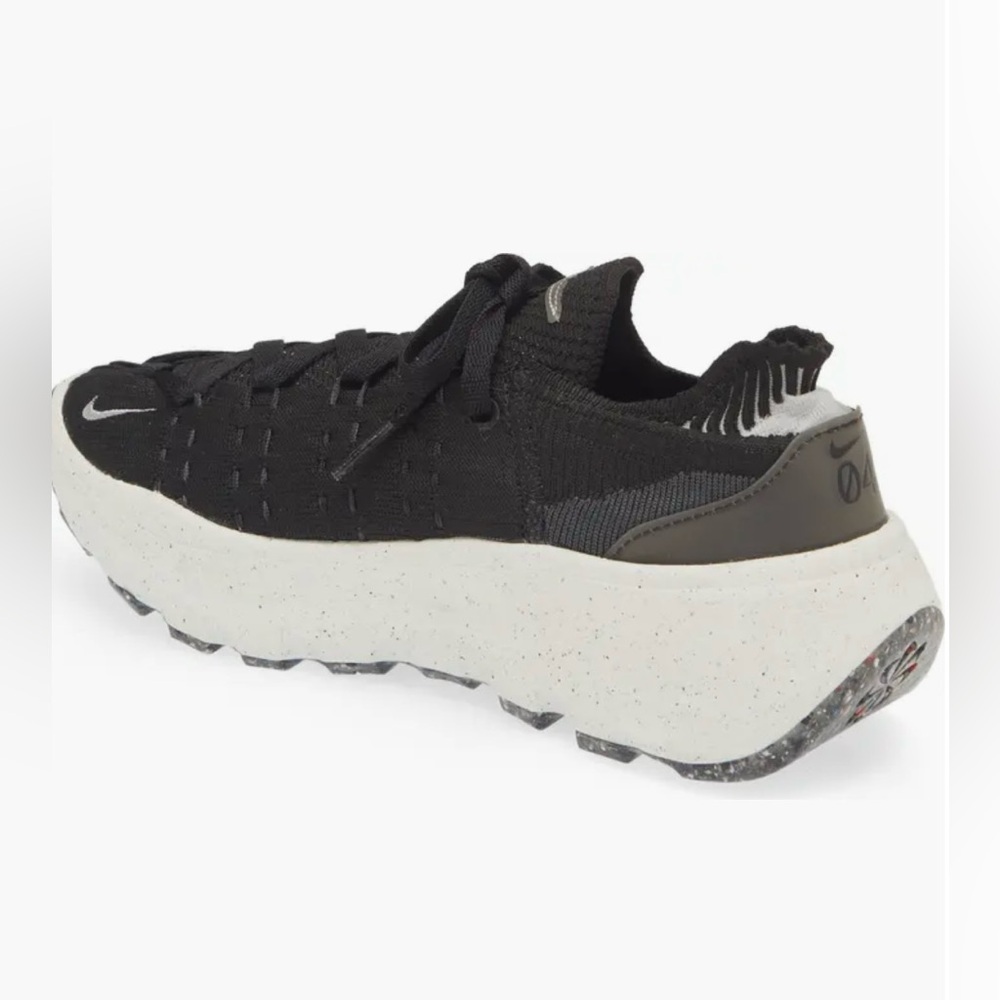 NIKE SPACE HIPPIE 04 SNEAKER
